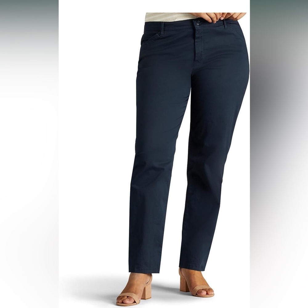 Lee Women's Plus Size Relaxed Fit All Day Straight Leg Pant New With Tags